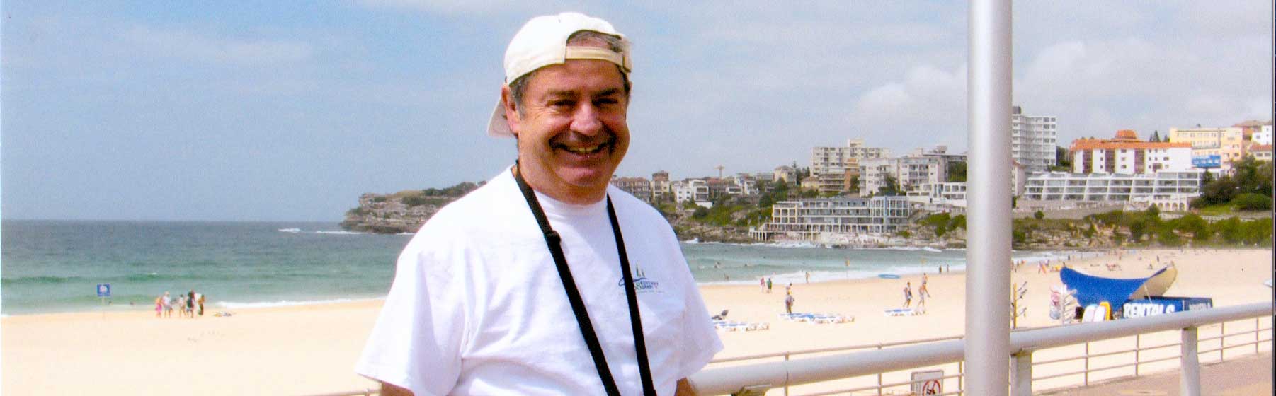 Leo Khan at the beach